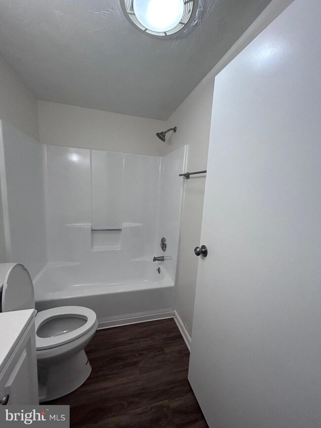 318 320 Maple St unit D, Columbia, PA 17512 - photo 3