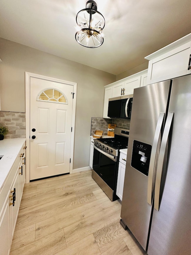 223 S Ash St, Hobart, IN 46342 - photo 7