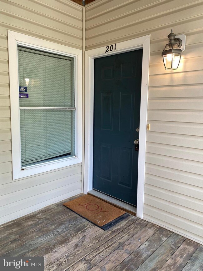 15600 Everglade Ln unit 201, Bowie, MD 20716 - photo 2