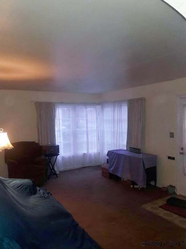 1029 14th Ave SW, Albany, OR 97321 - photo 3