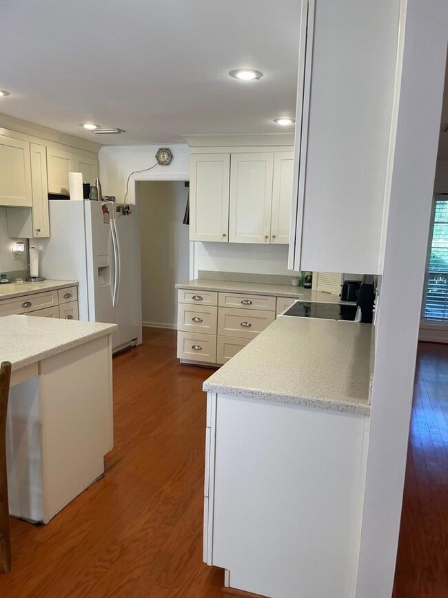 1602 Twin Lakes Dr, Bainbridge, GA 39819 - photo 7