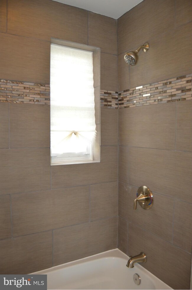 539 Hilltop Terrace SE, Washington, DC 20019 - photo 7