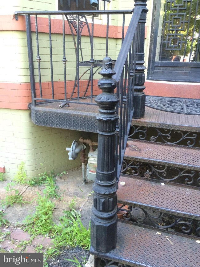 1530 1st St NW, Washington, DC 20001 - photo 3