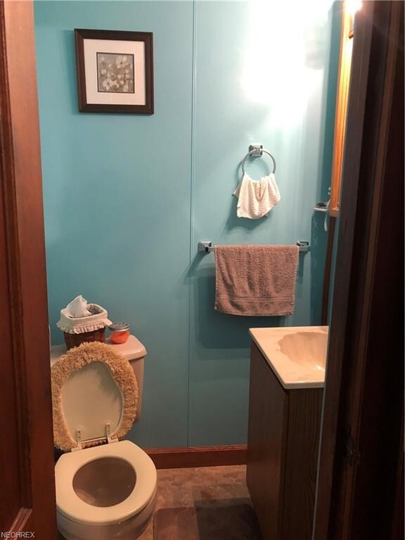 4368 E Center St, Conneaut, OH 44030 - photo 3