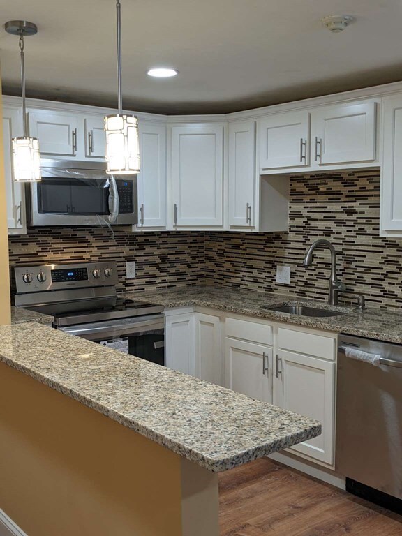 18 Washington St unit 4, Plainville, MA 02762 - photo 4