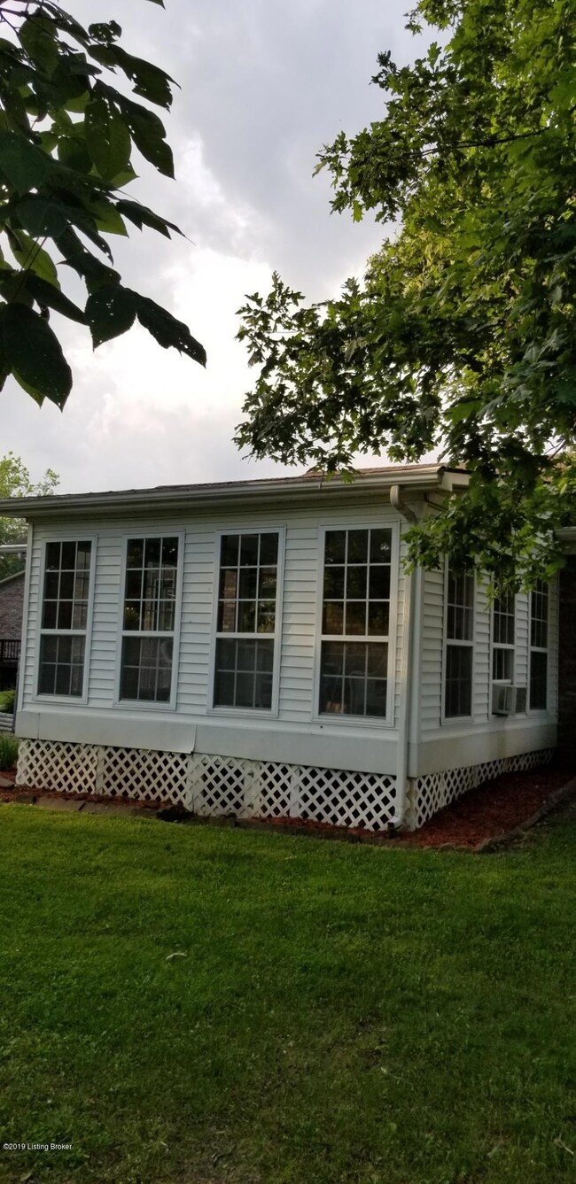 292 Emma Ct, Mount Washington, KY 40047 - photo 3
