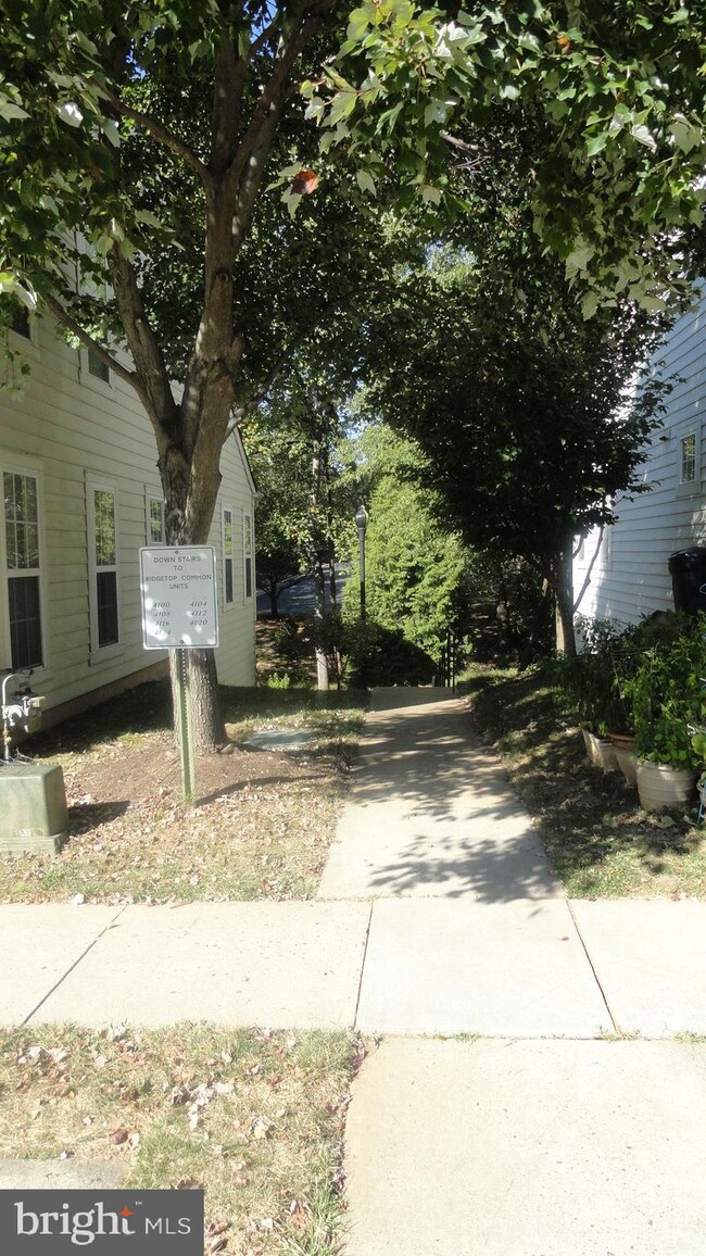 4120 Timber Log Way, Fairfax, VA 22030 - photo 2