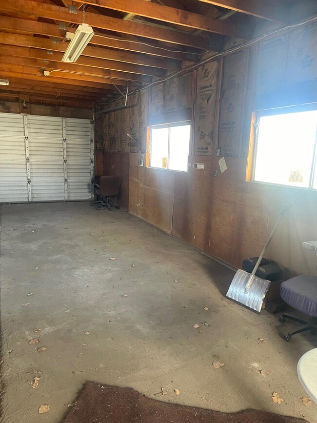 3938 Altamont Dr, Klamath Falls, OR 97603 - photo 7