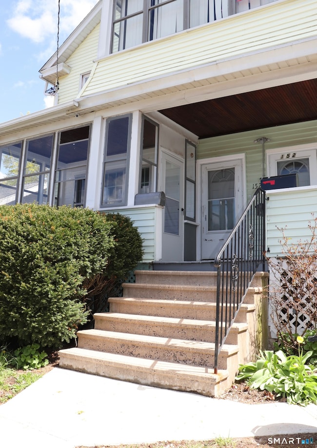 152 Lyons St, New Britain, CT 06052 - photo 2