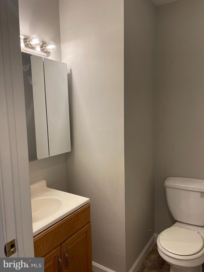 1334-Y W Wyomissing Blvd unit V, West Lawn, PA 19609 - photo 3