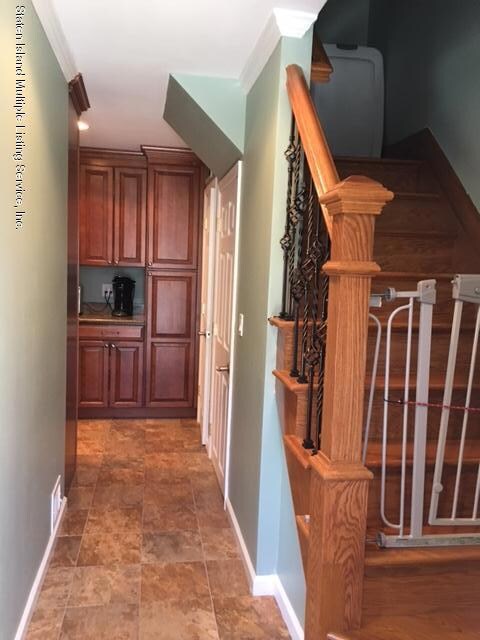 455 Willow Rd E unit 2, Staten Island, NY 10314 - photo 6