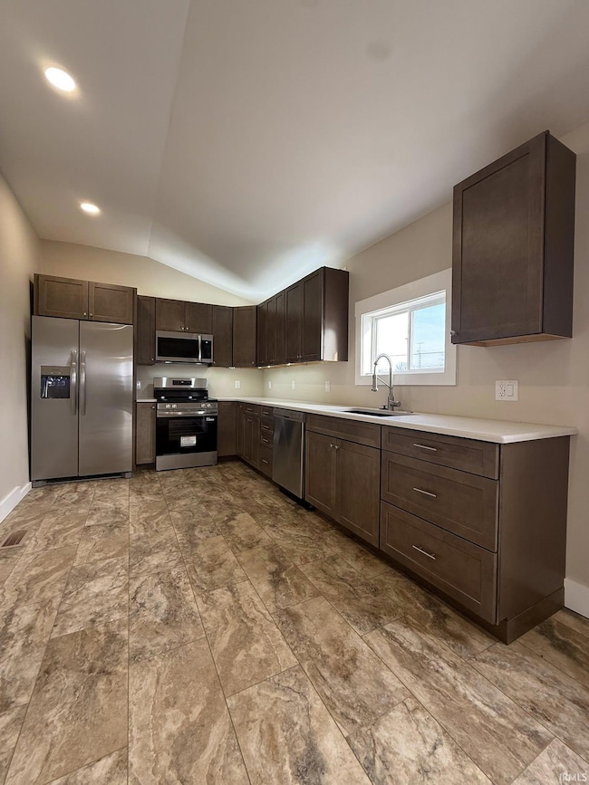 825 Illinois St, Bicknell, IN 47512 - photo 6