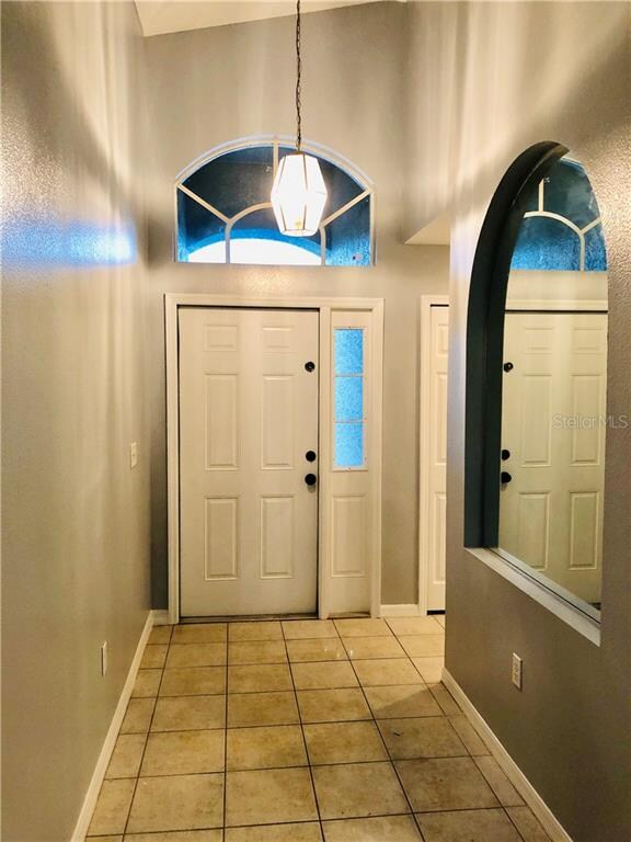 5230 Pond View Ct, Zephyrhills, FL 33541 - photo 2