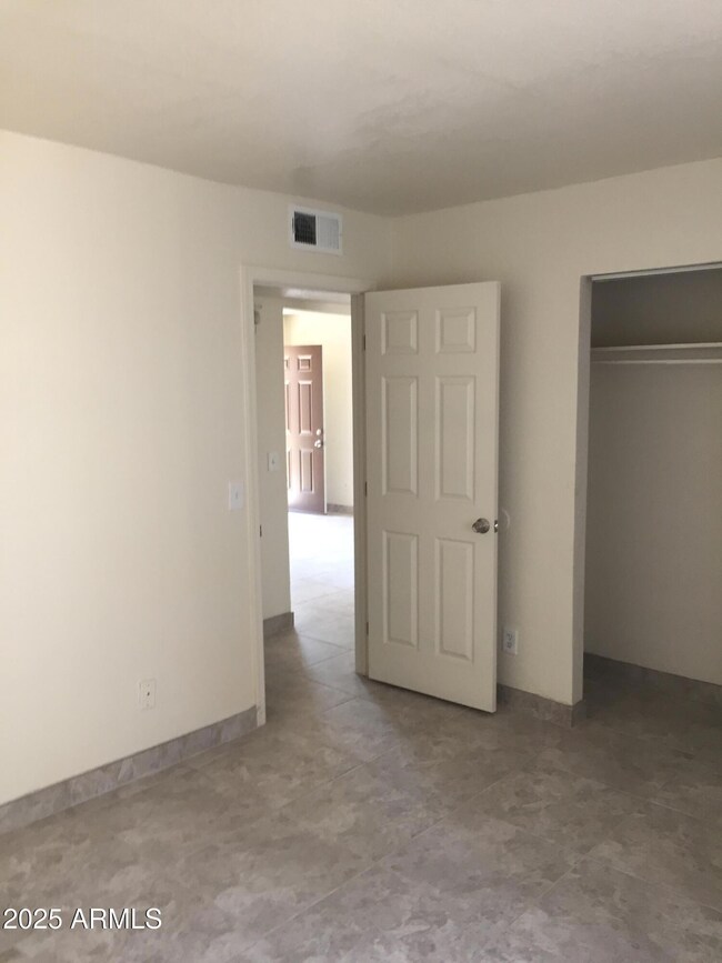 1222 E Mountain View Rd unit 108, Phoenix, AZ 85020 - photo 7