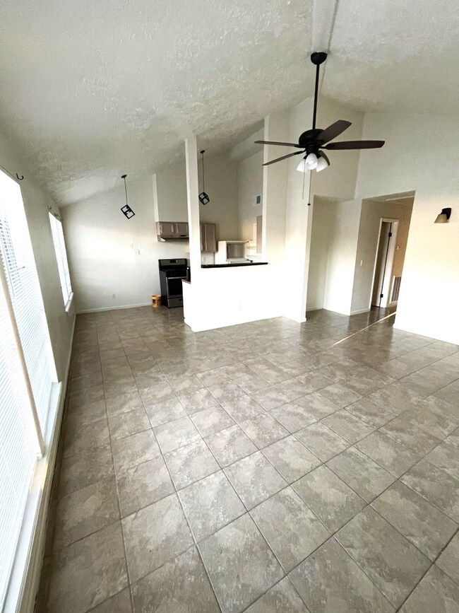 10047 Woodico Ct, Houston, TX 77038 - photo 3