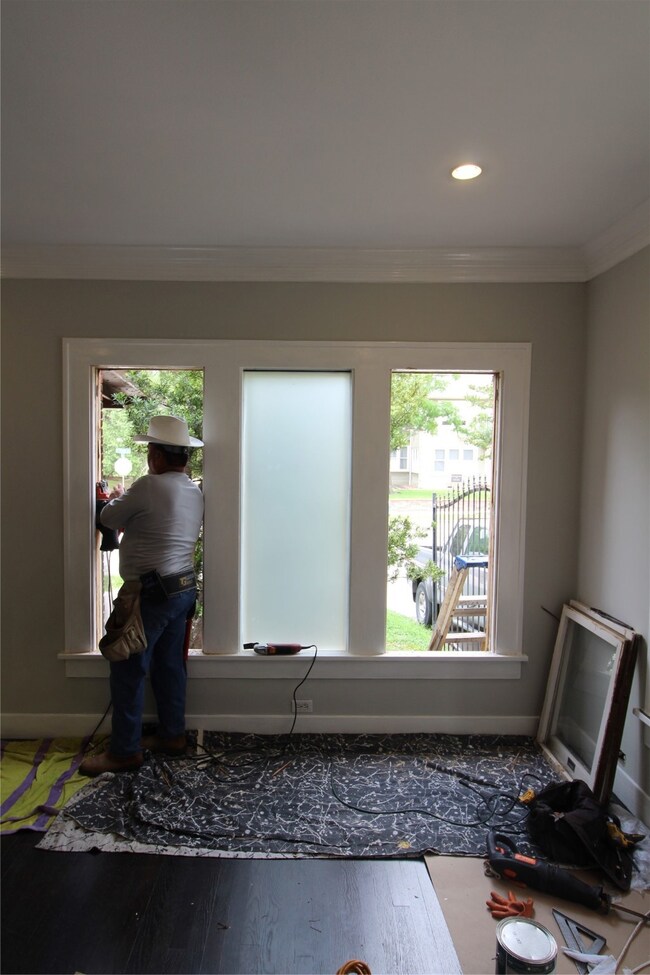 All new windows in the apartment... for both energ