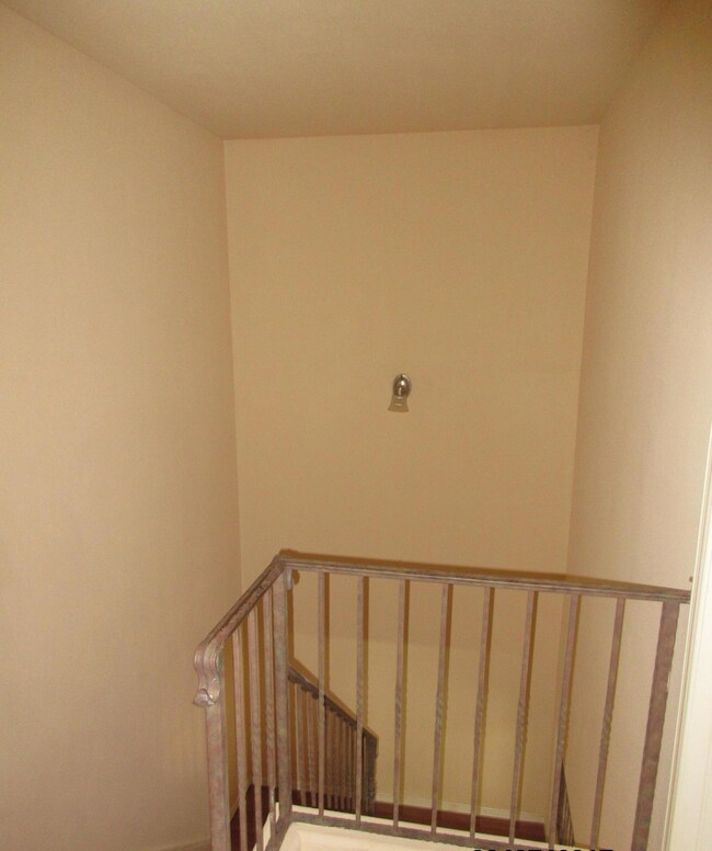 5744 Saluki Dr unit B, El Paso, TX 79924 - photo 4