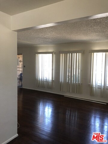 918 E 118th Dr, Los Angeles, CA 90059 - photo 3