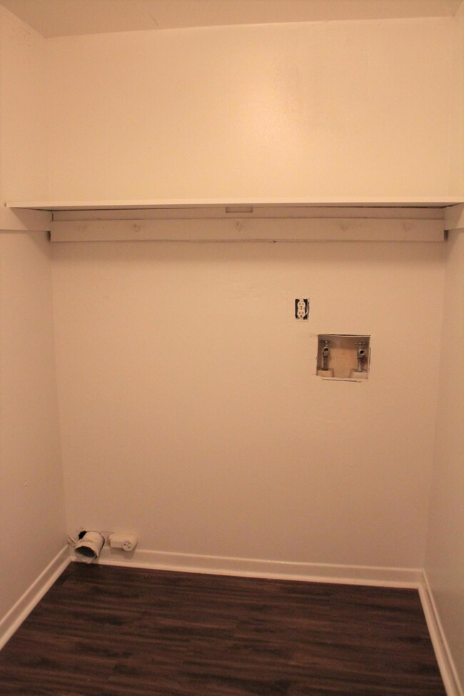 1925 Esplanade St unit F, Navarre, FL 32566 - photo 6