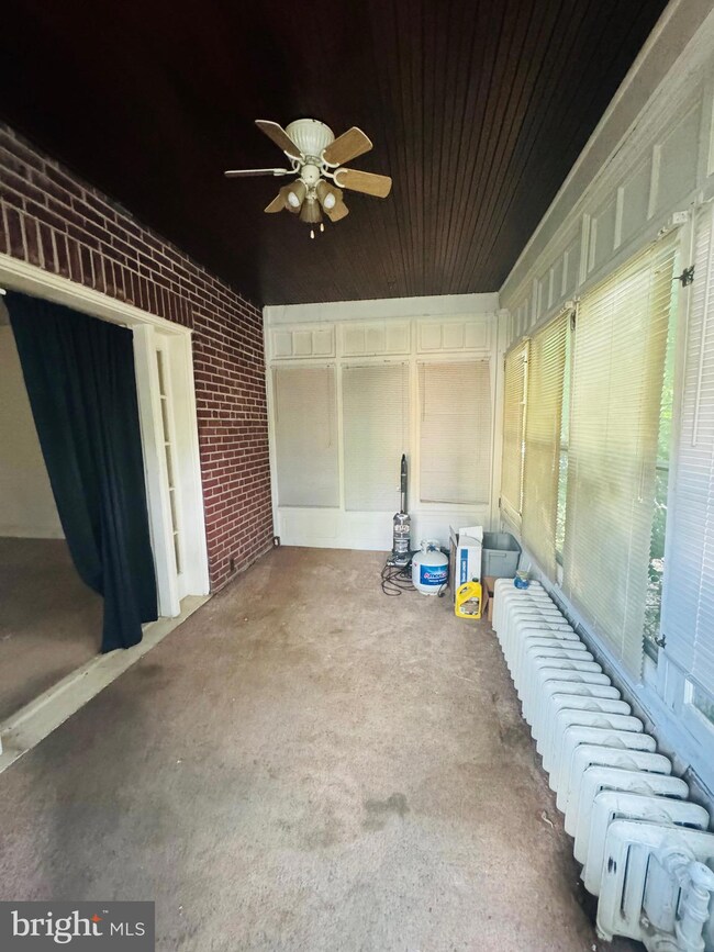 4126 Decatur St, Philadelphia, PA 19136 - photo 4