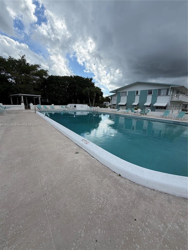 2286 Lake Osborne Dr unit 16, Lake Worth, FL 33461 - photo 5