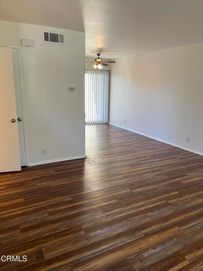 1627 Squirrel Ln, Ventura, CA 93003 - photo 7