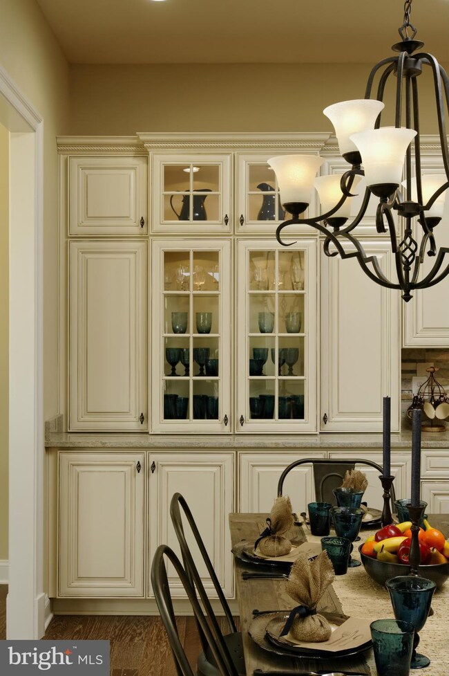 35175 Greyfriar Dr, Round Hill, VA 20141 - photo 7