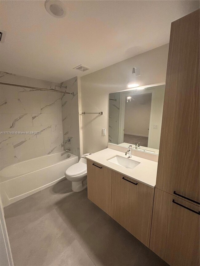 16395 Biscayne Blvd unit TH 6, North Miami Beach, FL 33160 - photo 3