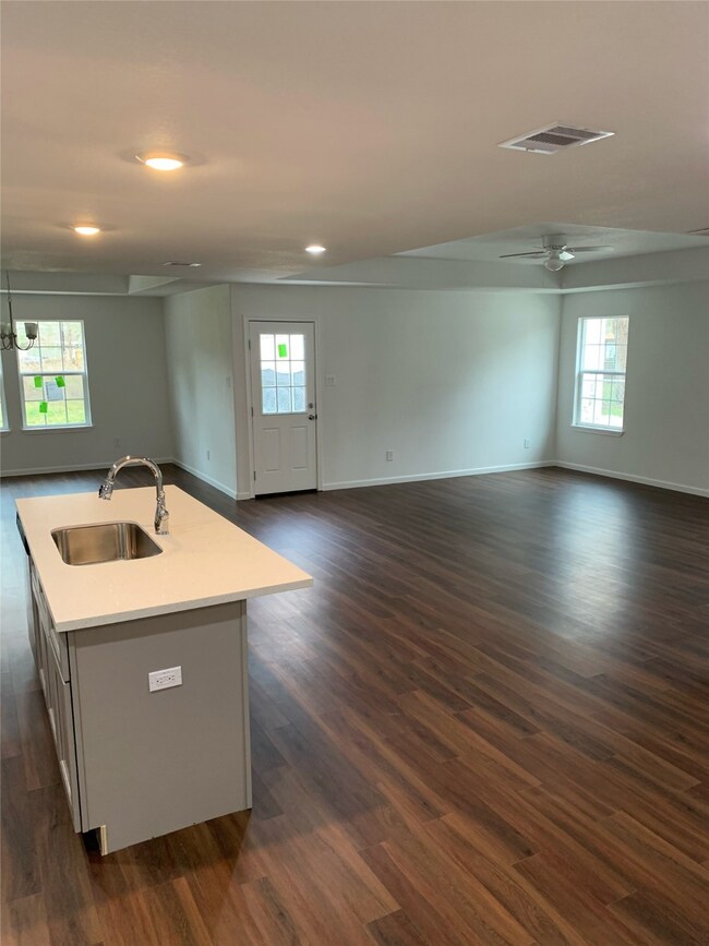 6903 S Hall St, Houston, TX 77028 - photo 5