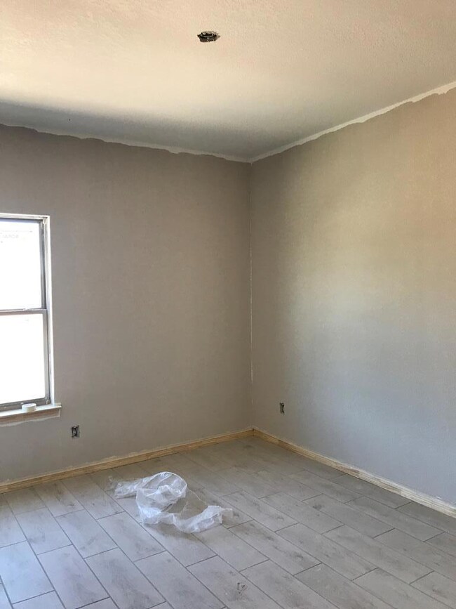 131 Feather Way, Fredericksburg, TX 78624 - photo 4