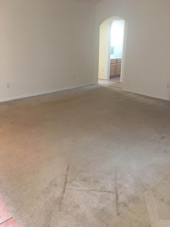 2120 Hickory Dr, Alamogordo, NM 88310 - photo 5