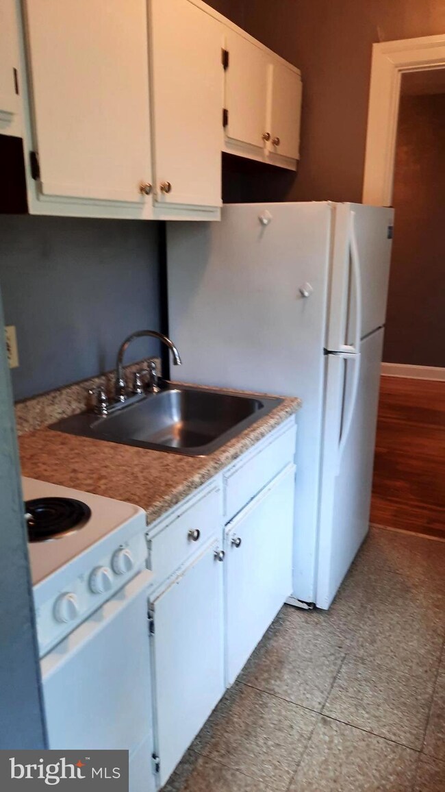 12 S Filbert St unit A9, Mechanicsburg, PA 17055 - photo 6