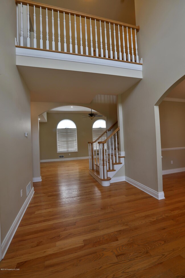 75 Aleksander Blvd, Mountain Top, PA 18707 - photo 3