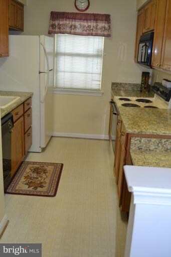 9268 Cherry Ln unit 59, Laurel, MD 20708 - photo 4