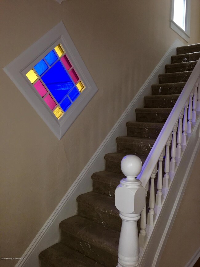 188 Broad St, Pittston, PA 18640 - photo 4