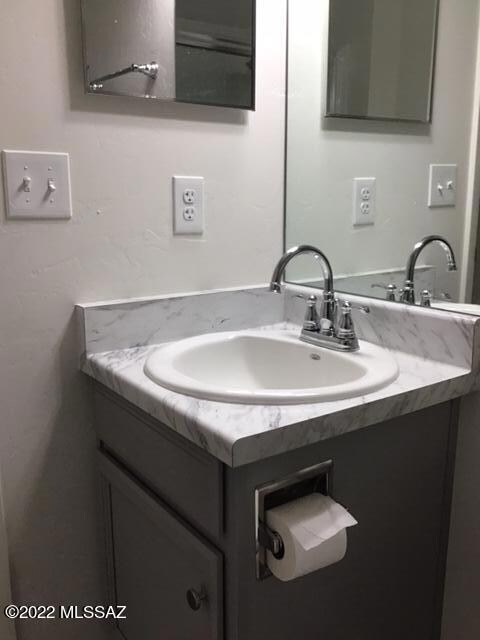 cmno hall vanity