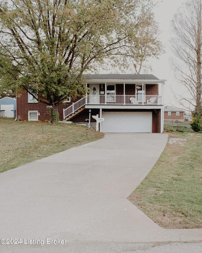 7801 Cecilia Way, Louisville, KY 40219 - photo 2