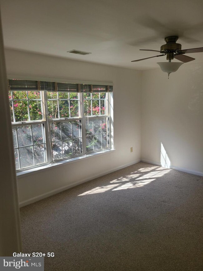 121 Timberbrook Ln unit 204, Gaithersburg, MD 20878 - photo 6