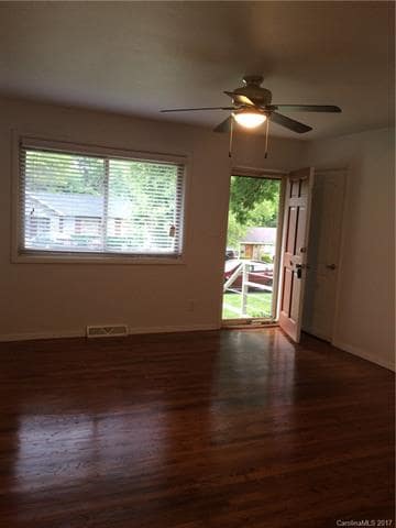 2622 Abelwood Rd, Charlotte, NC 28216 - photo 5