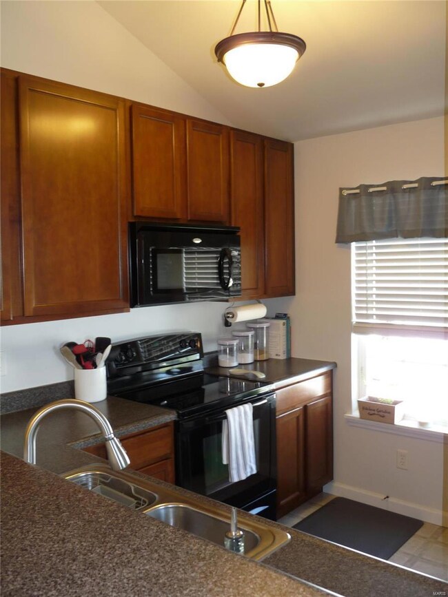 Vaulted kitchen with 42
