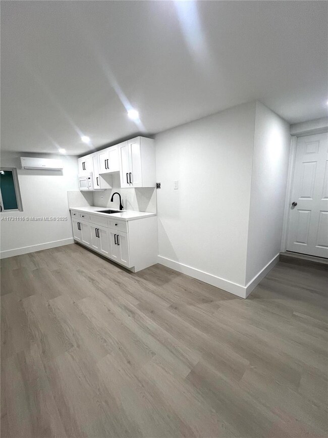 5766 SW 149th Place unit B, Miami, FL 33193 - photo 4