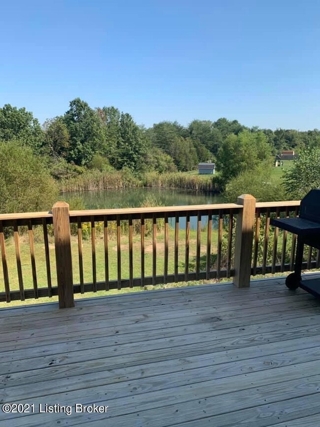 324 Gentry Crossings Blvd, Mount Washington, KY 40047 - photo 4