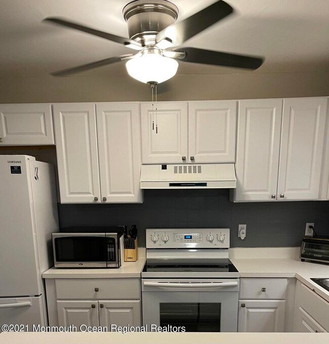 15 Pheasant Meadow Kitchen 2