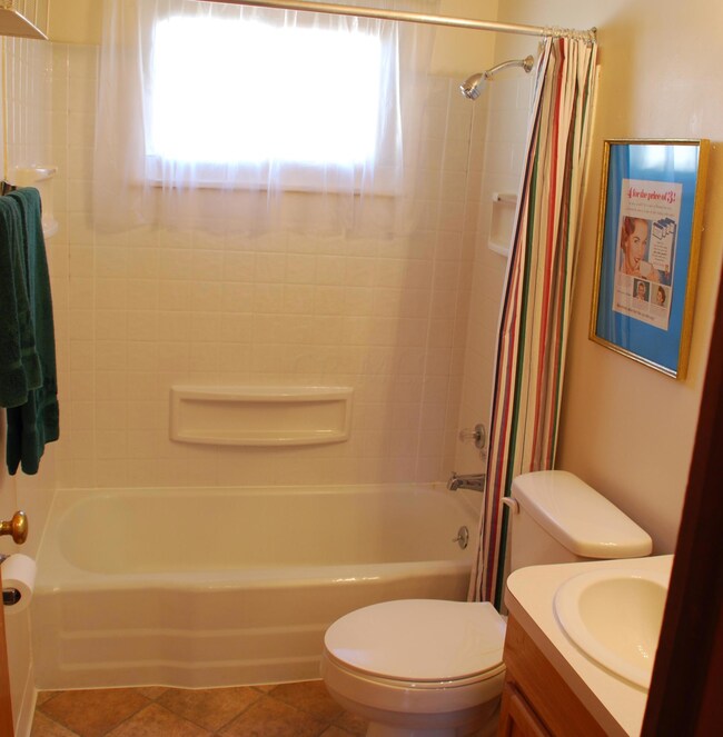 Full Bathroom