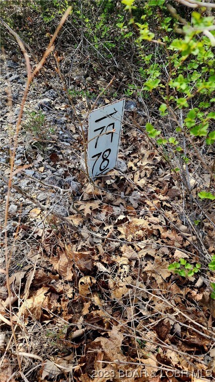 Lot numbers by the road