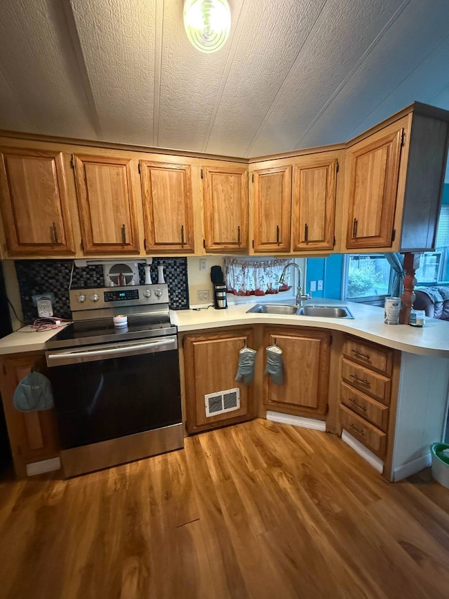 5757 66th St N unit 36, Saint Petersburg, FL 33709 - photo 7