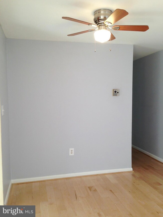 9451 Fairfax Blvd unit 301, Fairfax, VA 22031 - photo 5