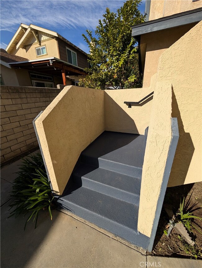 527 E Colorado Blvd unit B, Monrovia, CA 91016 - photo 5