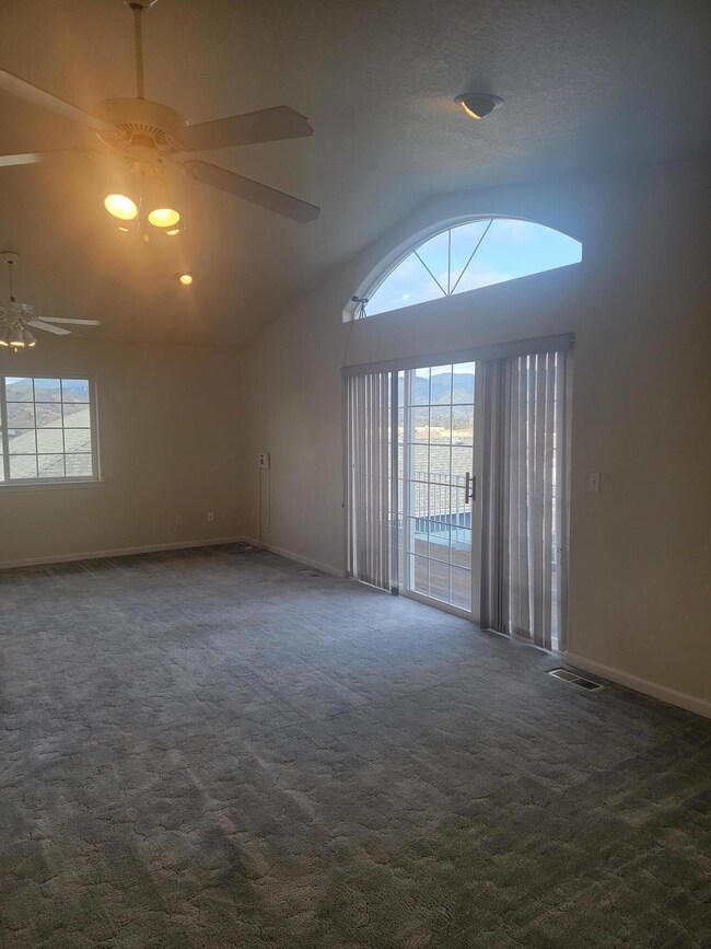 1758 Patriot Ln, Grants Pass, OR 97527 - photo 6