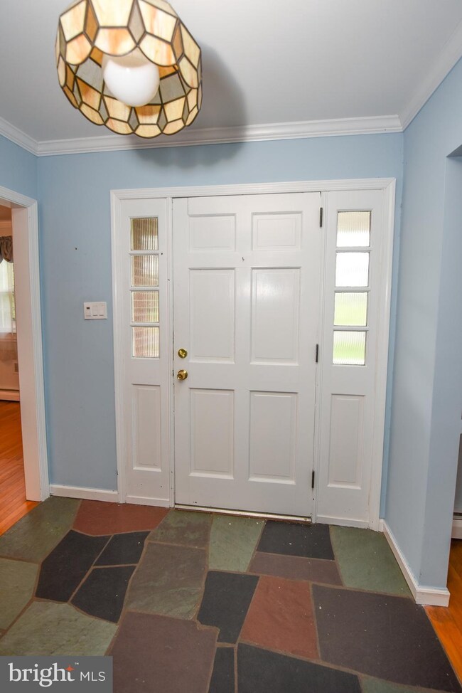 1363 Strathmann Dr, Southampton, PA 18966 - photo 6